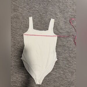 Old Navy Cotton White Woman’s  Sleeveless Bodysuit Square Neck Size Small